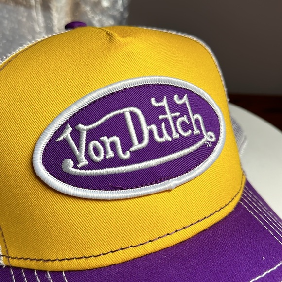Von Dutch Trucker Hat NWT UNISEX - Picture 5 of 5